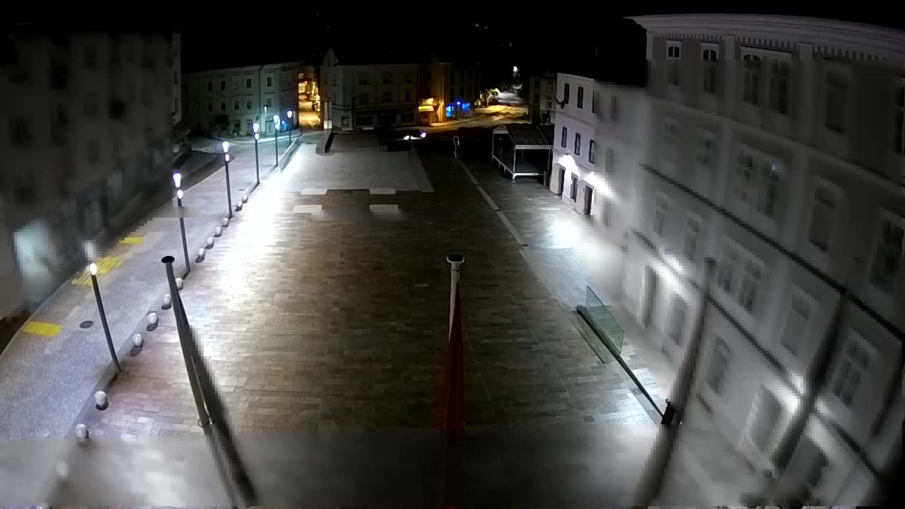 Idrija – Mestni trg (Haus des Malers Jurij Tavčar)