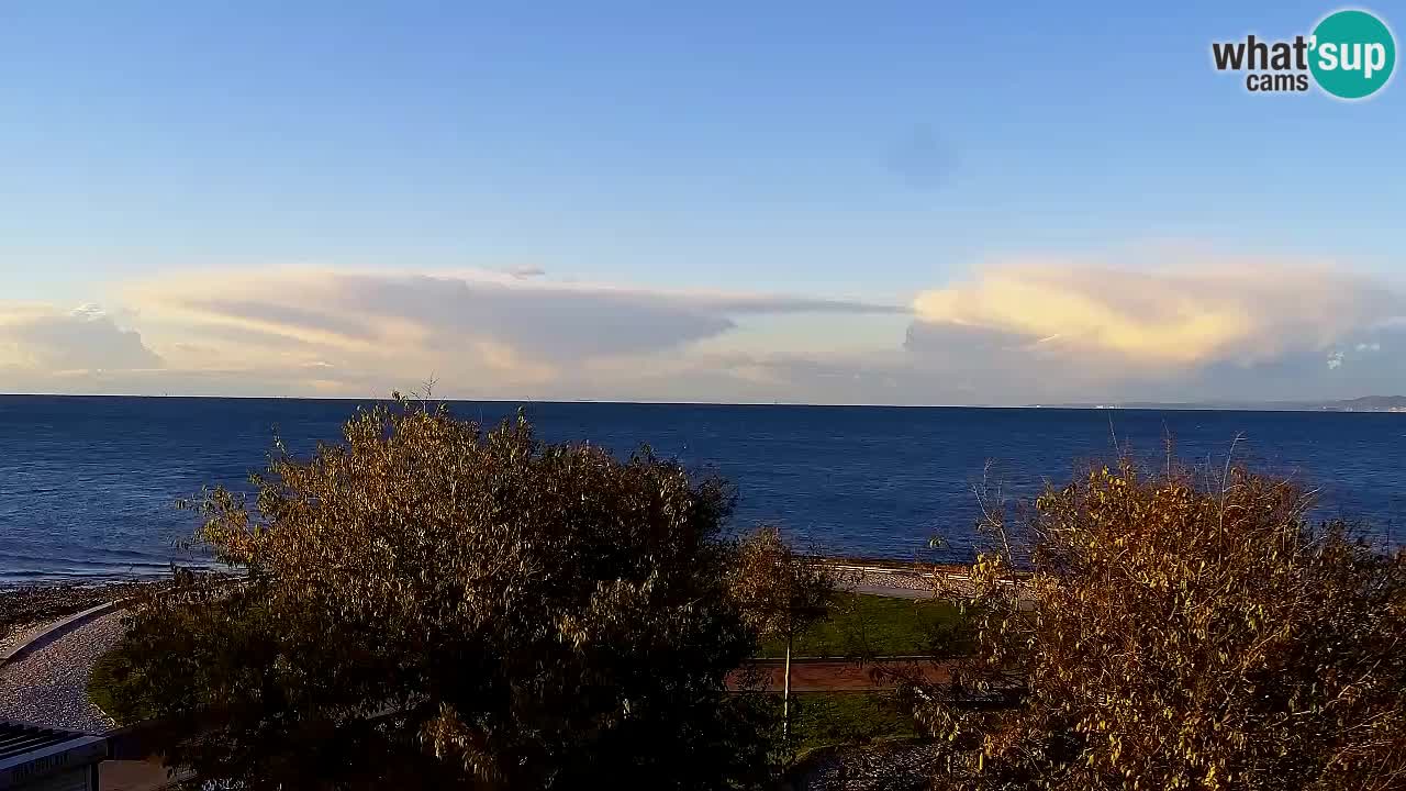 Isola – vista dal ristorante “Svetilnik – al Faro”