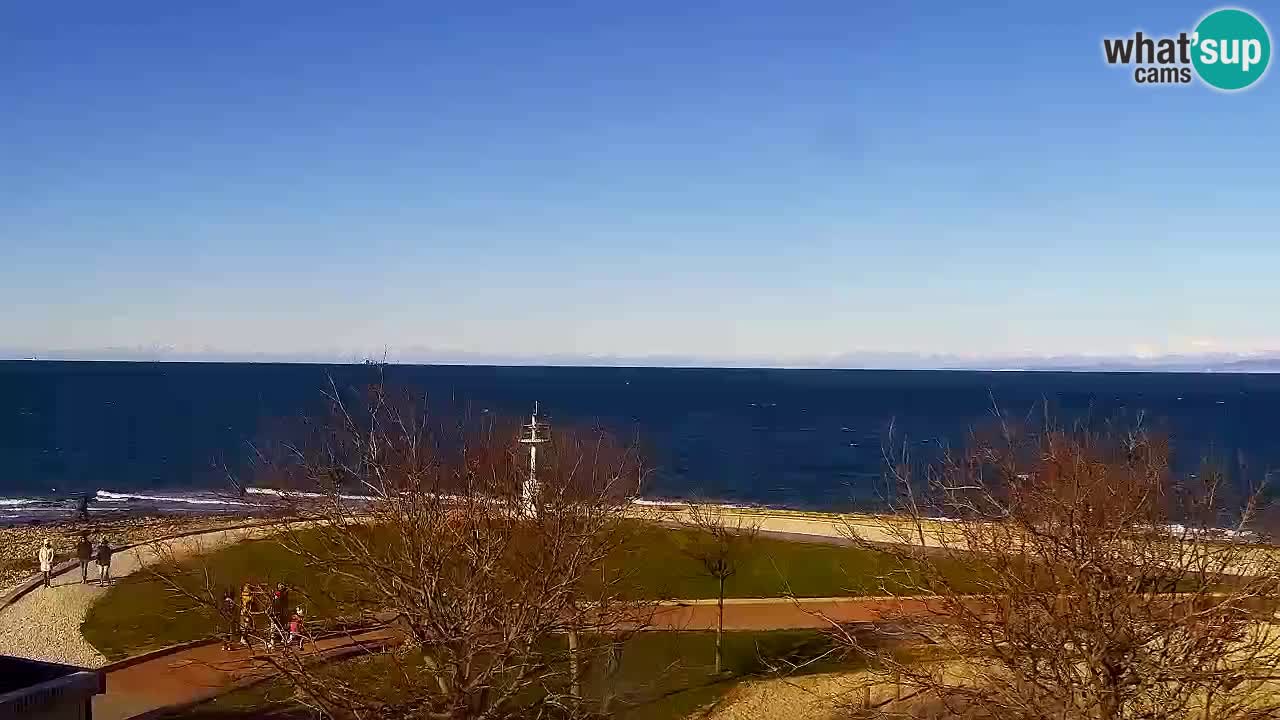 Isola – vista dal ristorante “Svetilnik – al Faro”