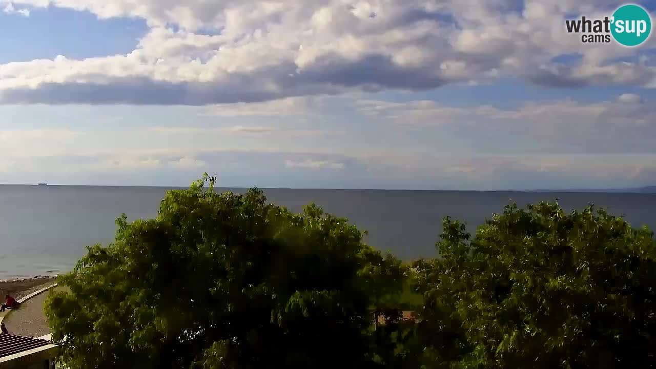 Isola – vista dal ristorante “Svetilnik – al Faro”