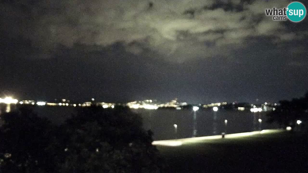 Isola – vista dal ristorante “Svetilnik – al Faro”