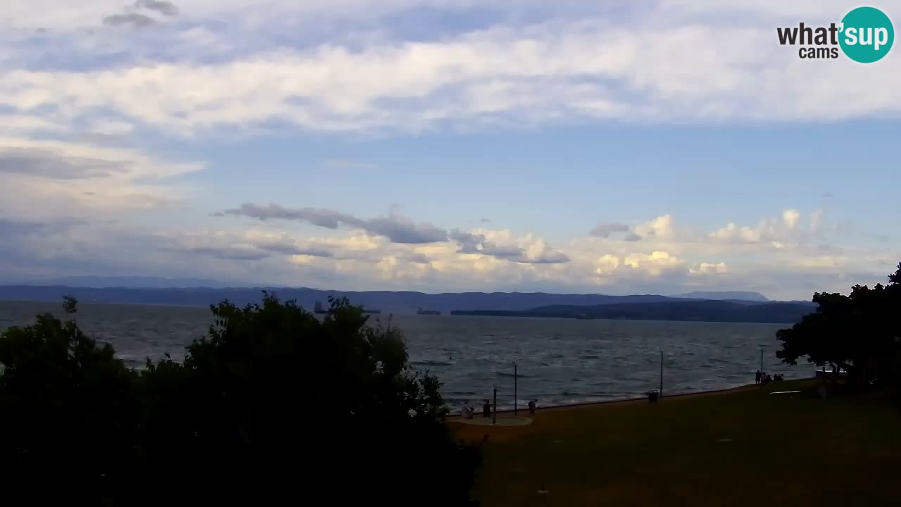 Isola – vista dal ristorante “Svetilnik – al Faro”