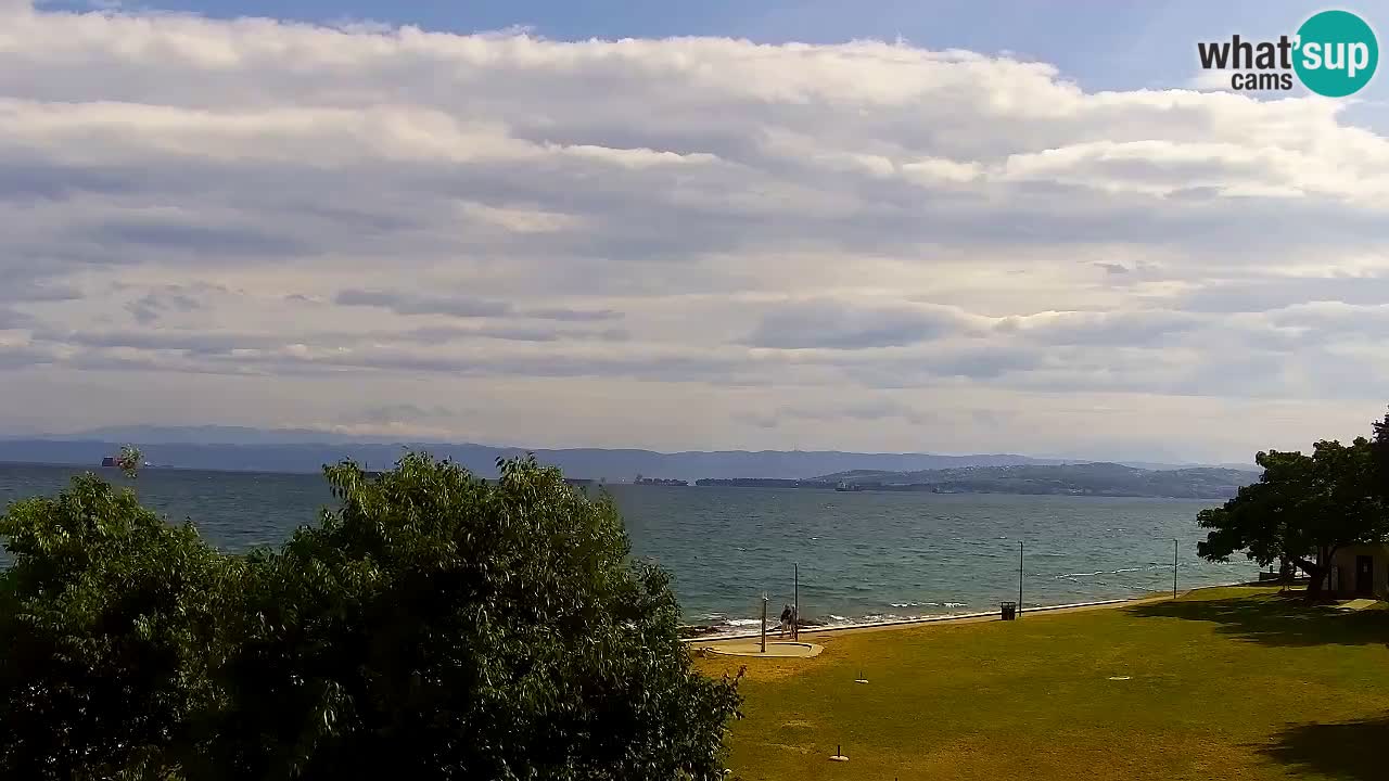 Isola – vista dal ristorante “Svetilnik – al Faro”