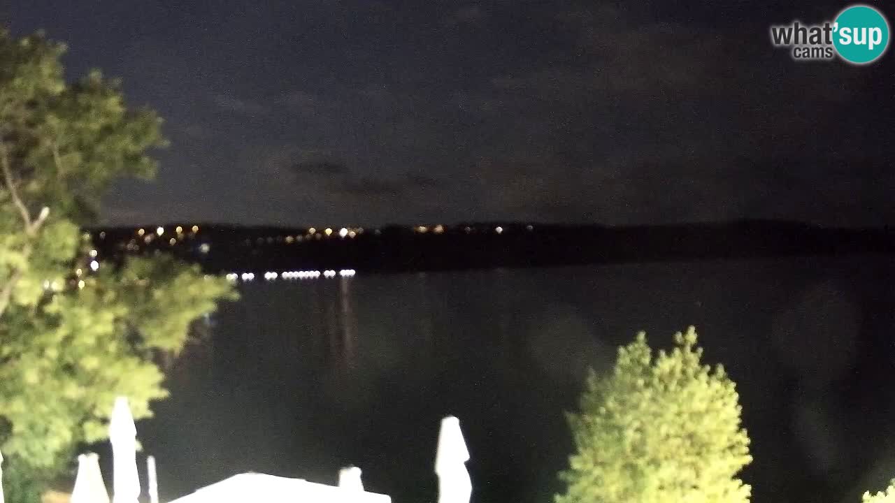 Isola – vista dal ristorante “Svetilnik – al Faro”