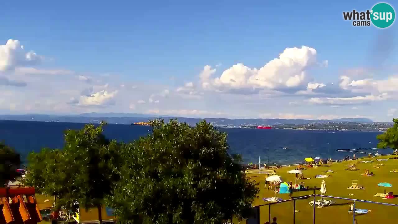 Isola – vista dal ristorante “Svetilnik – al Faro”