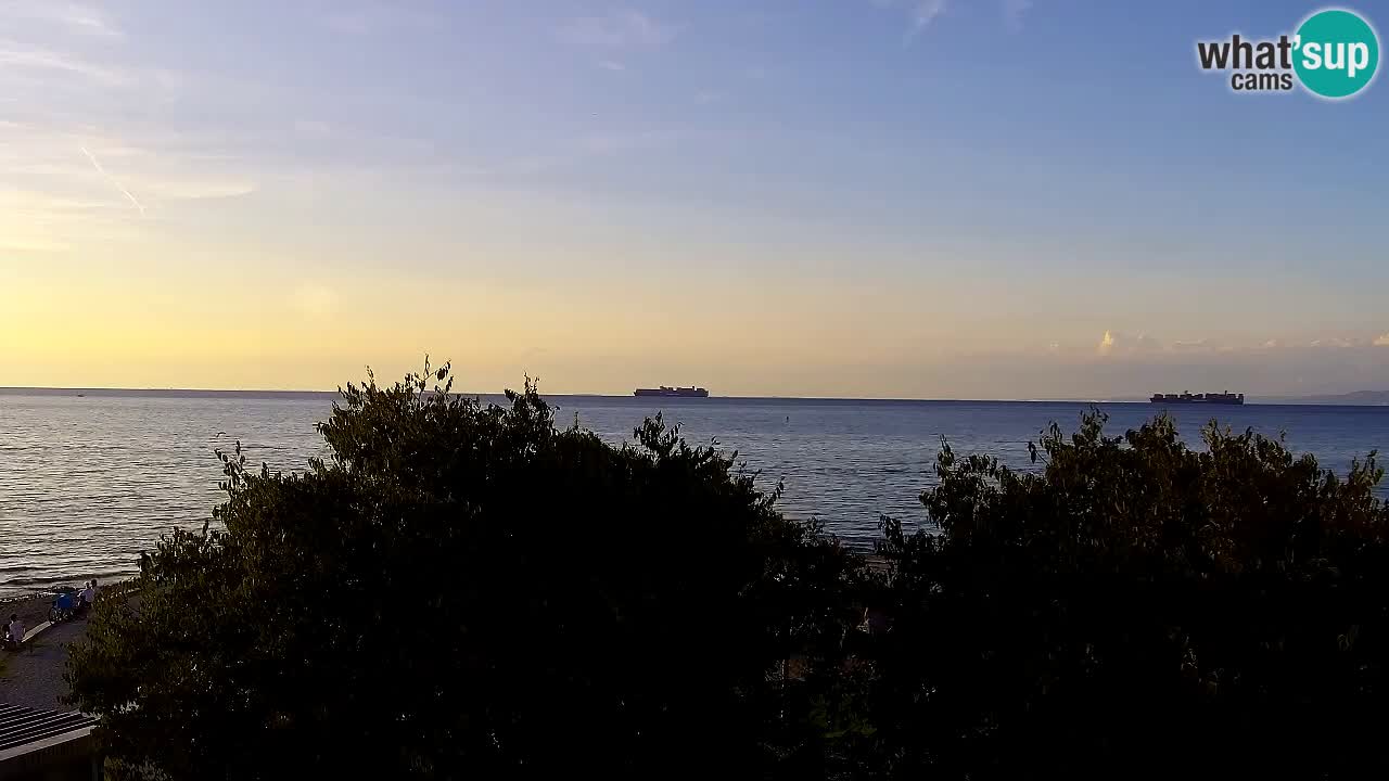 Izola Webcam – Restaurant Svetilnik an der Uferpromenade