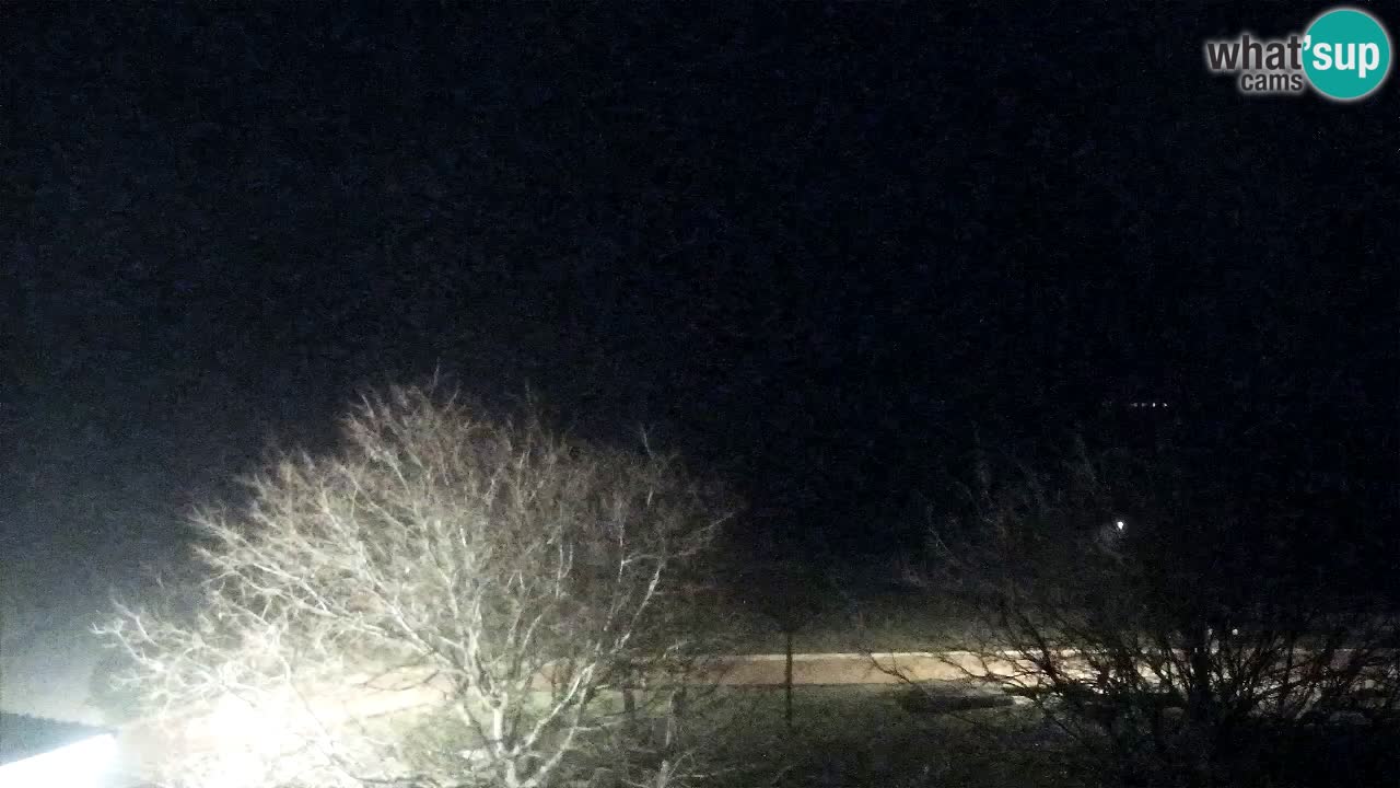 Izola spletna kamera – Restavracija Svetilnik ob morju