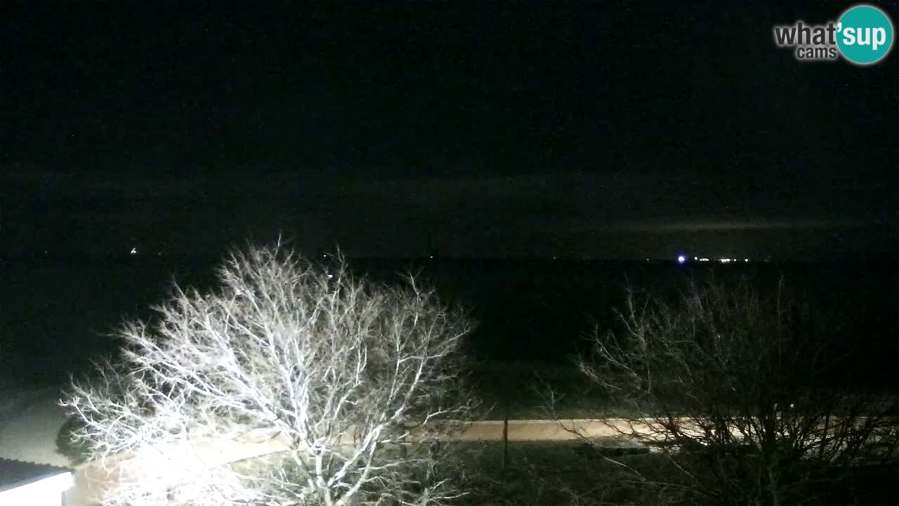 Izola spletna kamera – Restavracija Svetilnik ob morju