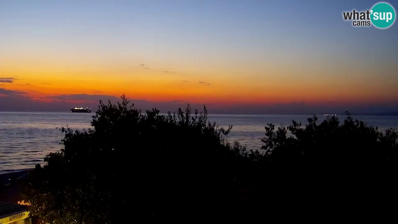Izola Webcam – Svetilnik Restaurant Seafront