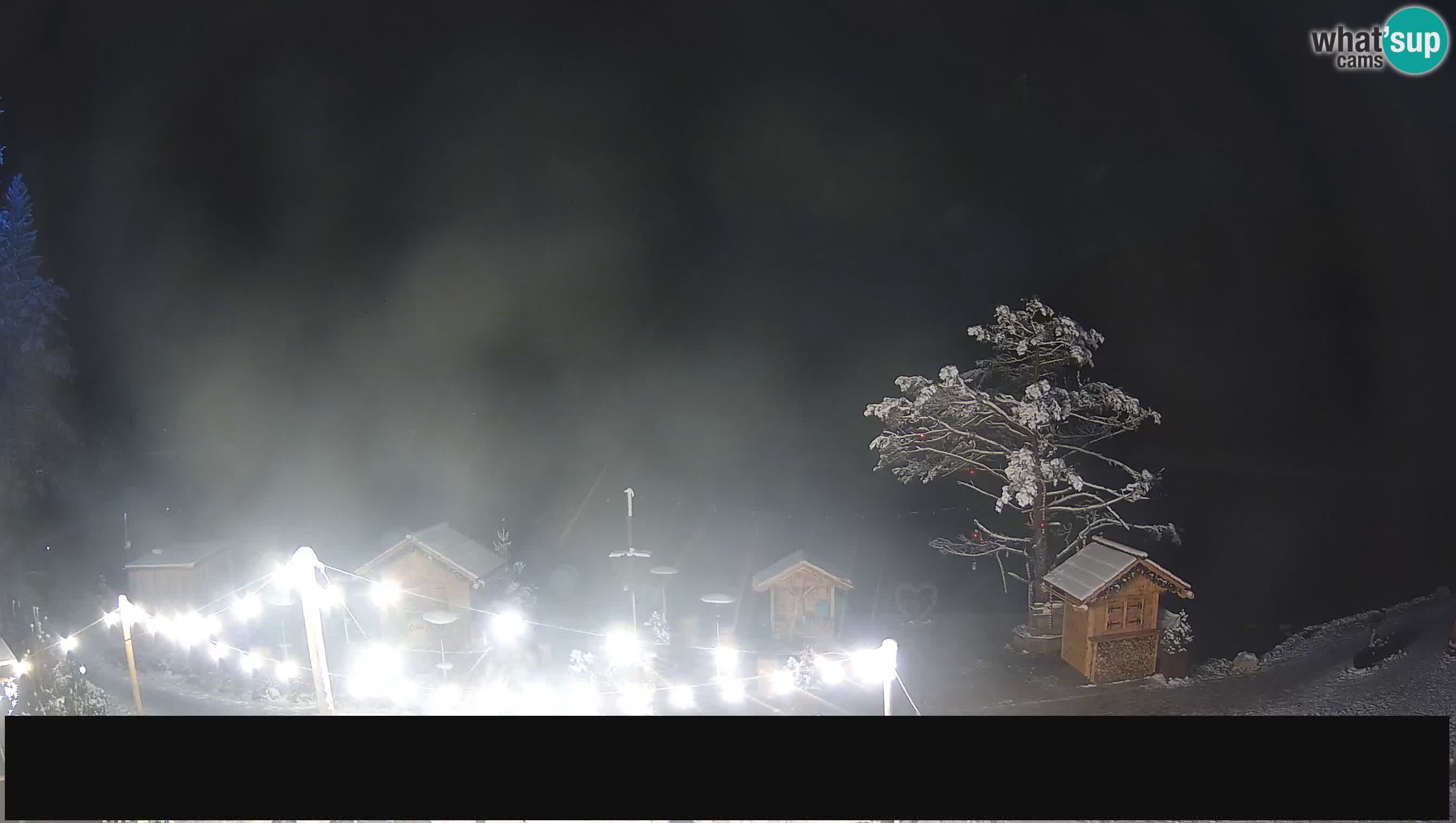 Spletna kamera v živo Jezero Jasna – Kranjska Gora