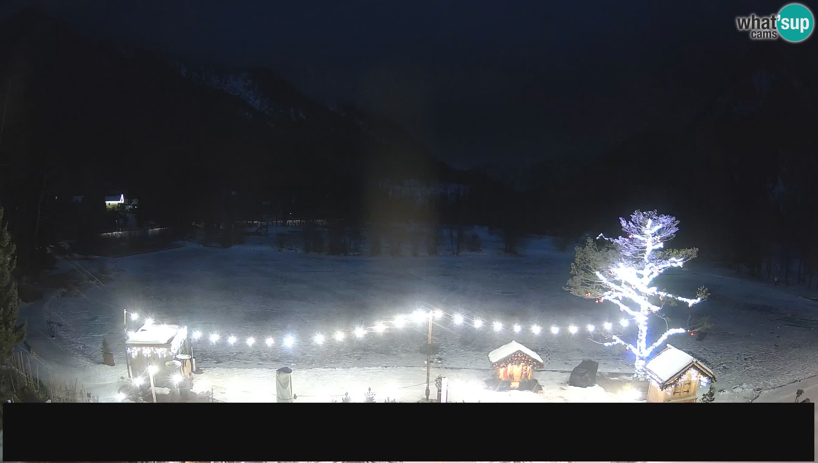 Spletna kamera v živo Jezero Jasna – Kranjska Gora