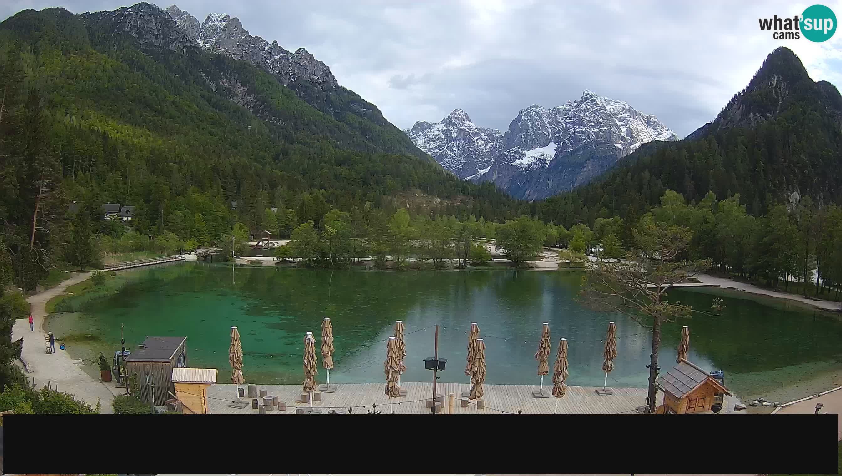 Spletna kamera v živo Jezero Jasna – Kranjska Gora