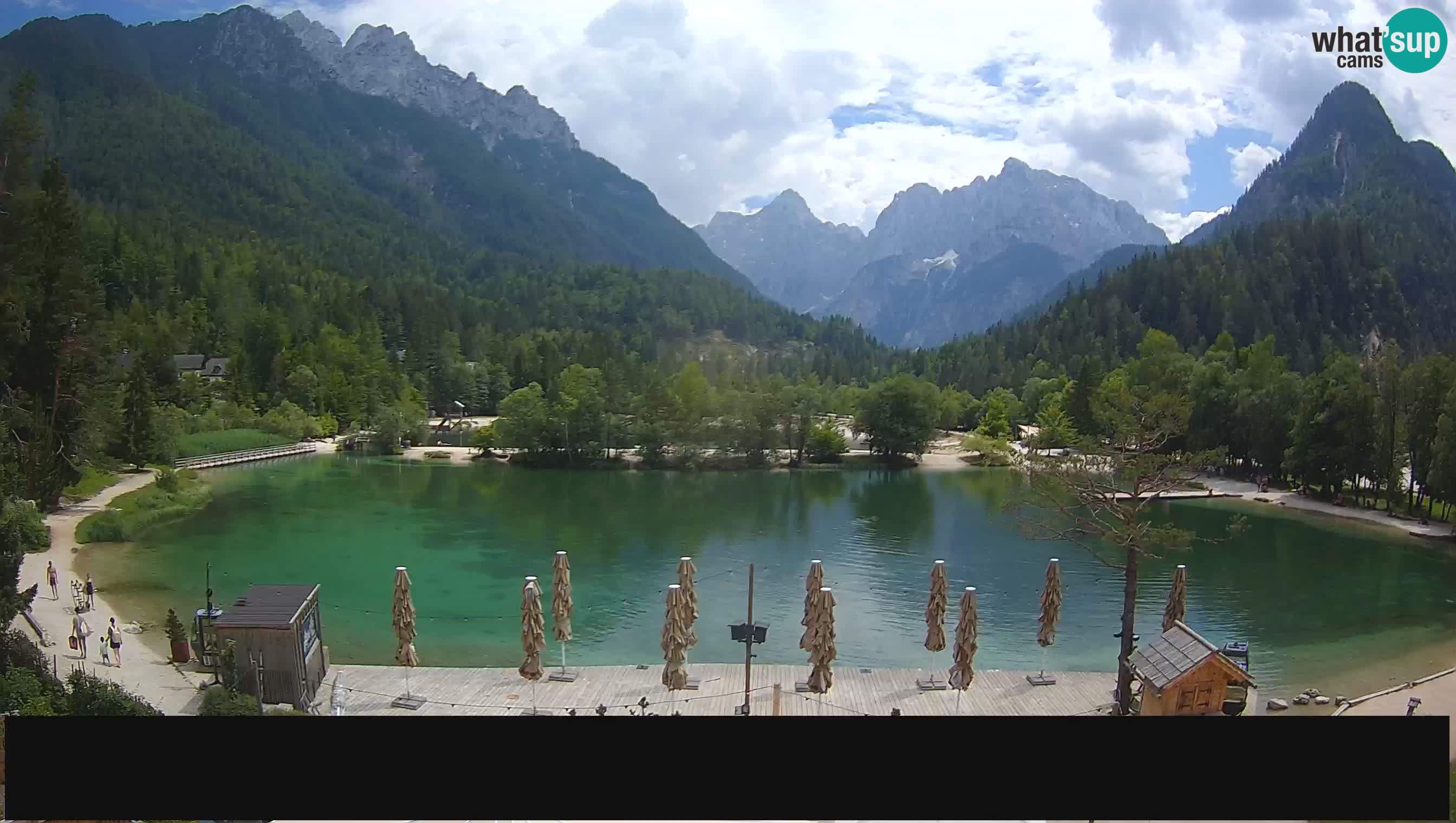 Spletna kamera v živo Jezero Jasna – Kranjska Gora