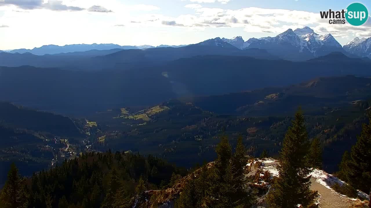 Spletna kamera Koča na Golici (1582 m) – Jesenice