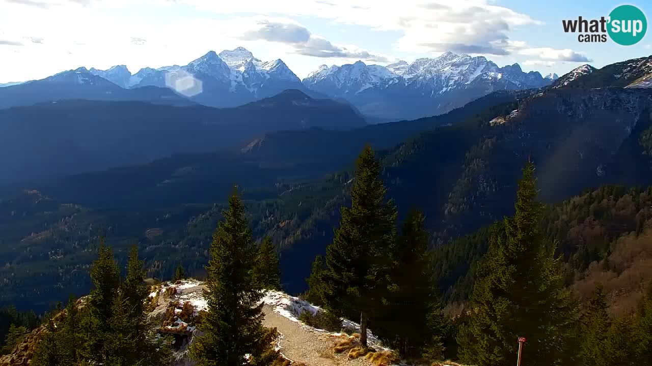 Web kamera Koča na Golici (1582 m) – Slovenija