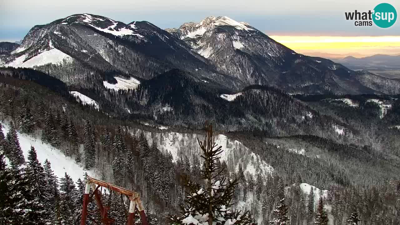 Spletna kamera Koča na Golici (1582 m) – Jesenice