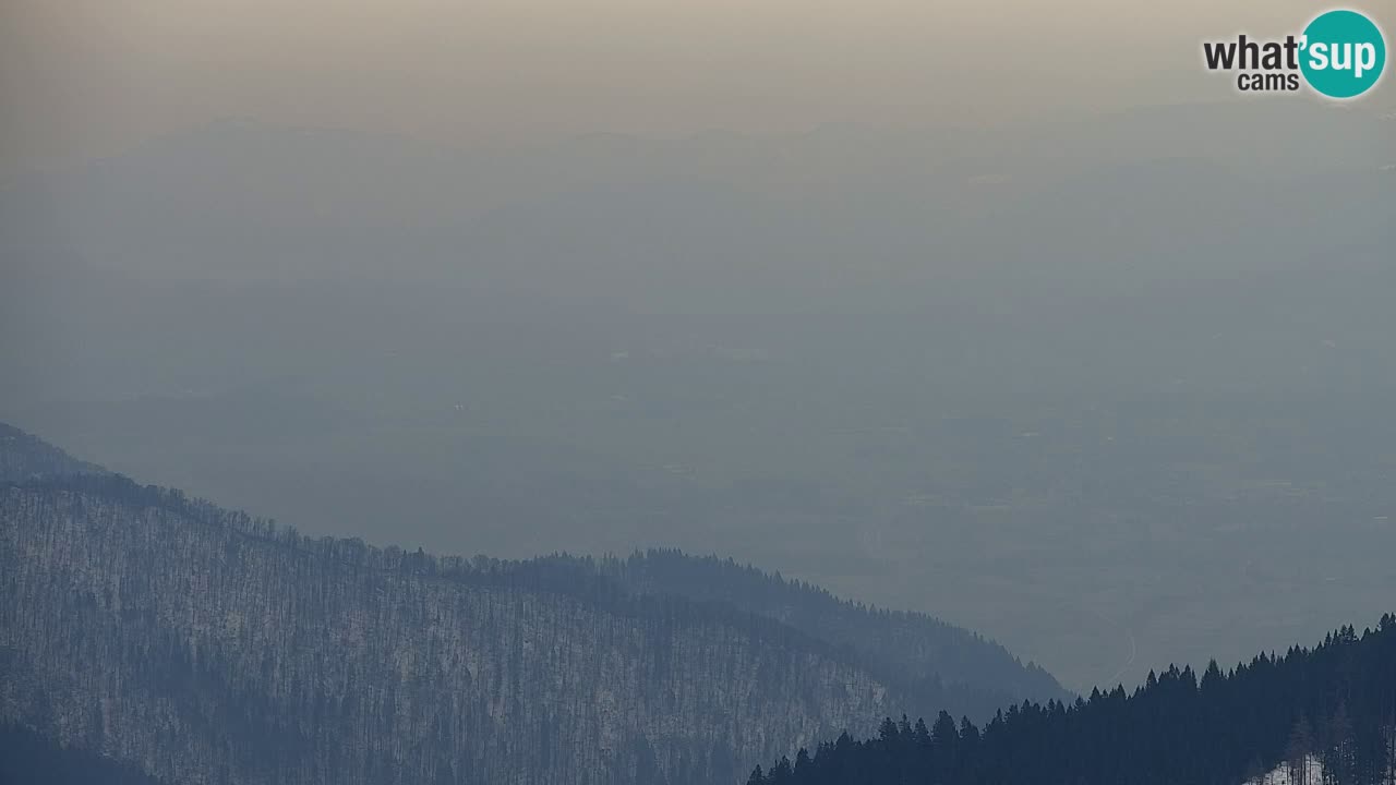 Spletna kamera Koča na Golici (1582 m) – Jesenice