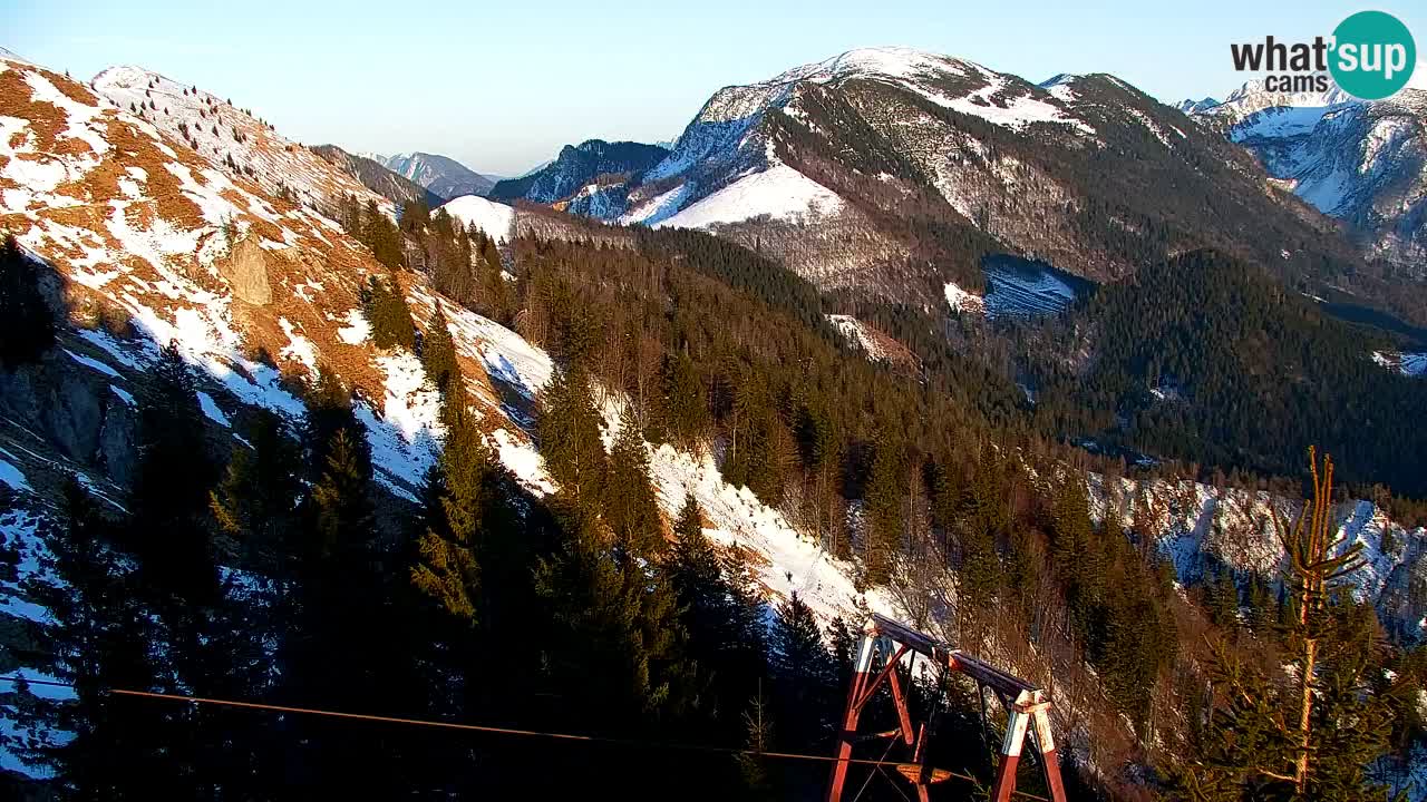 Spletna kamera Koča na Golici (1582 m) – Jesenice