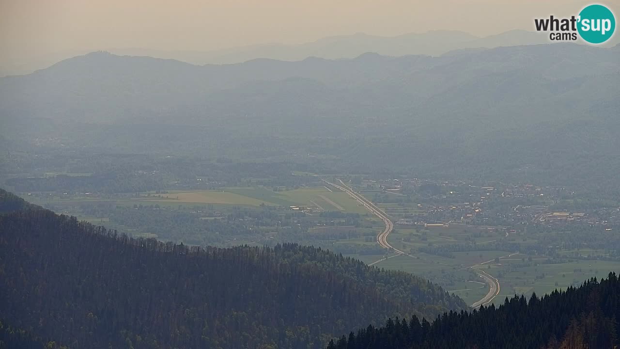 Spletna kamera Koča na Golici (1582 m) – Jesenice