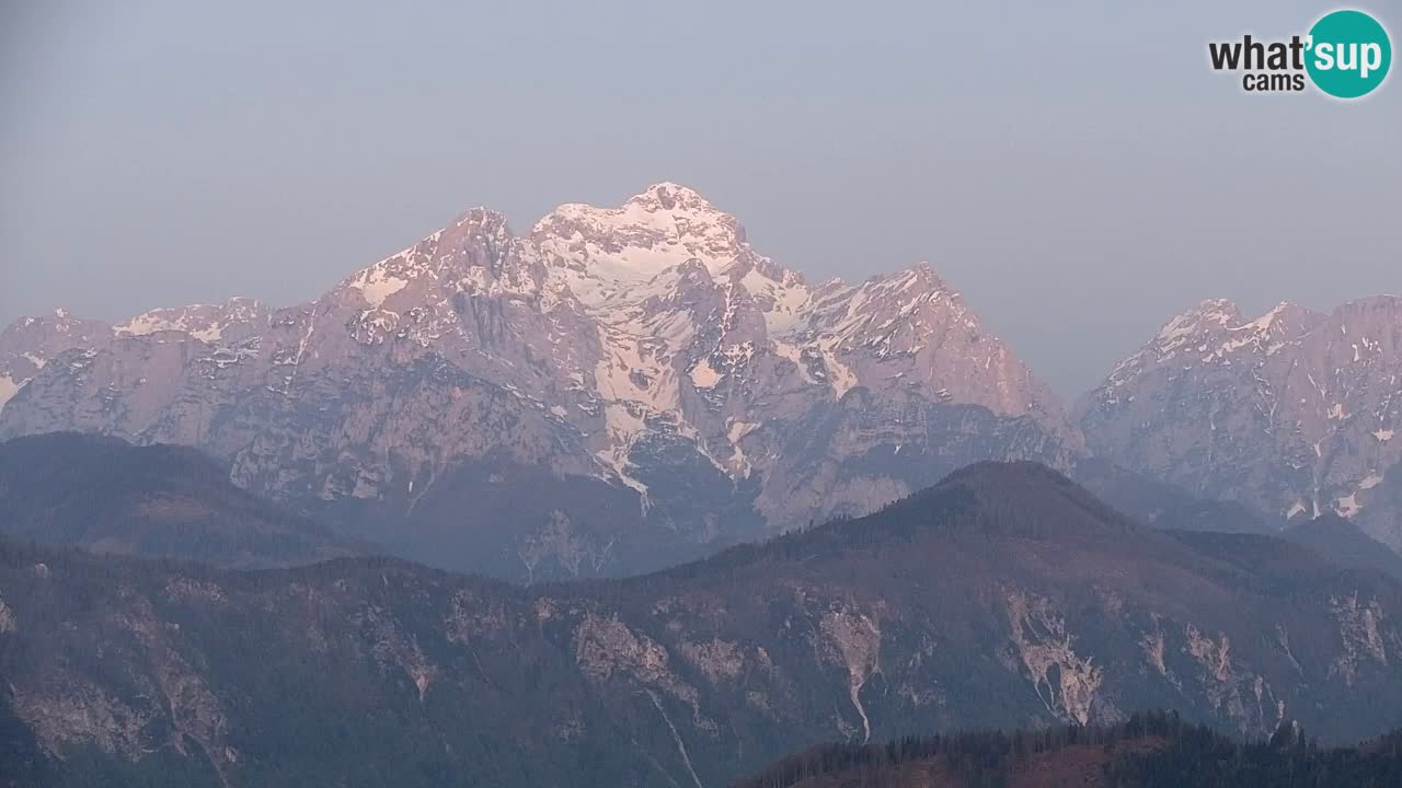 Spletna kamera Koča na Golici (1582 m) – Jesenice