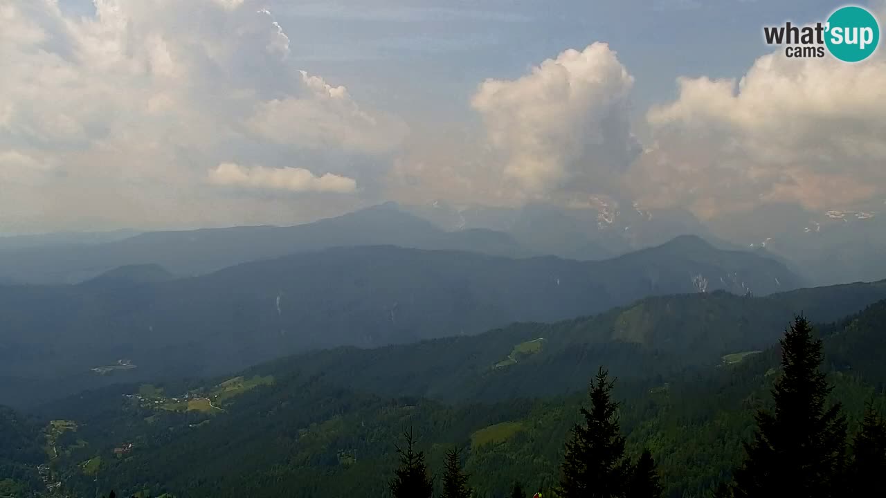 Web kamera Koča na Golici (1582 m) – Slovenija
