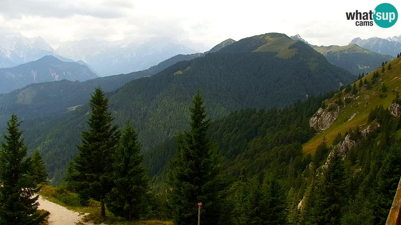 Spletna kamera Koča na Golici (1582 m) – Jesenice