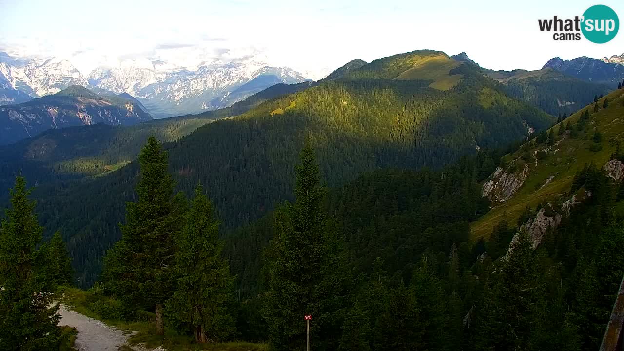 Spletna kamera Koča na Golici (1582 m) – Jesenice
