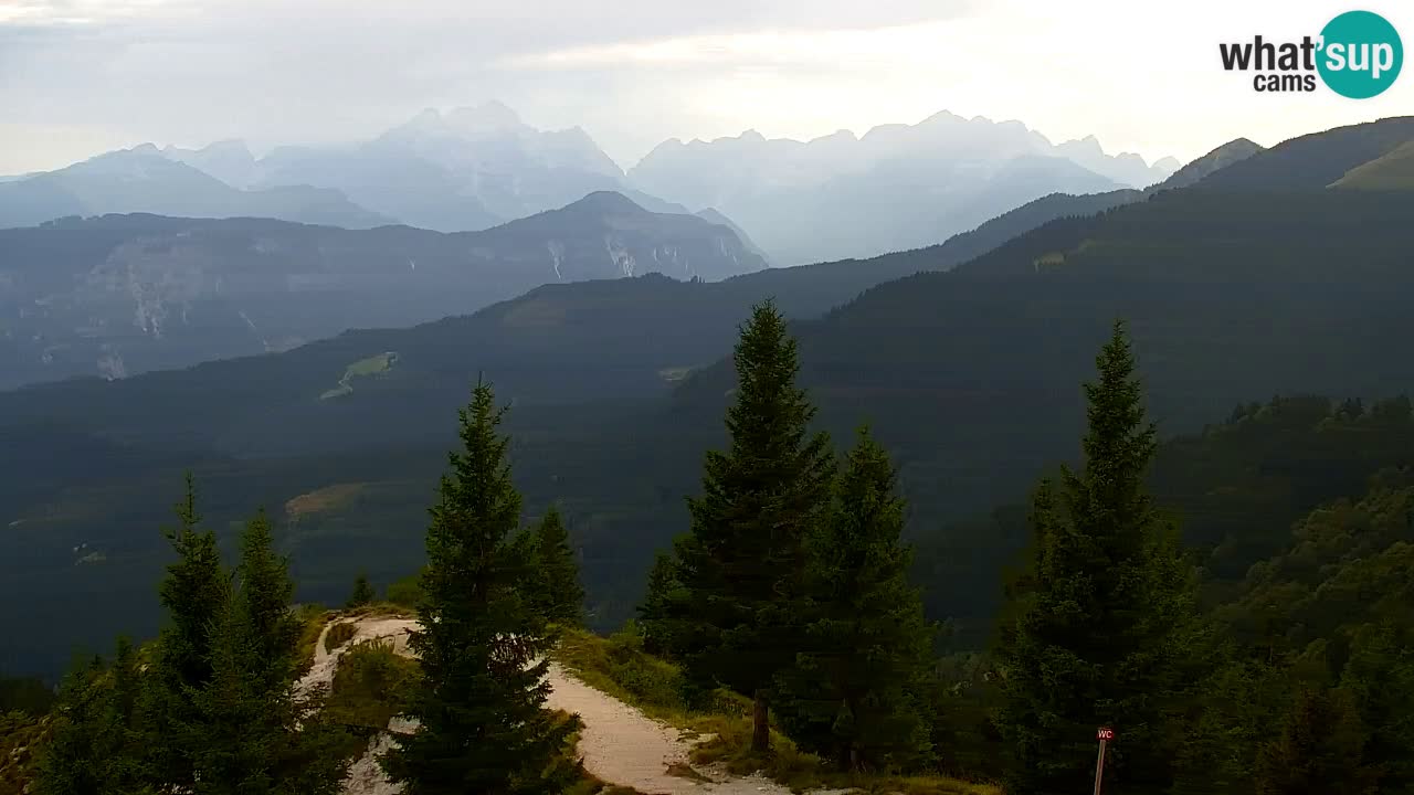 Webcam Koča na Golici (1582 m) – Slovenia