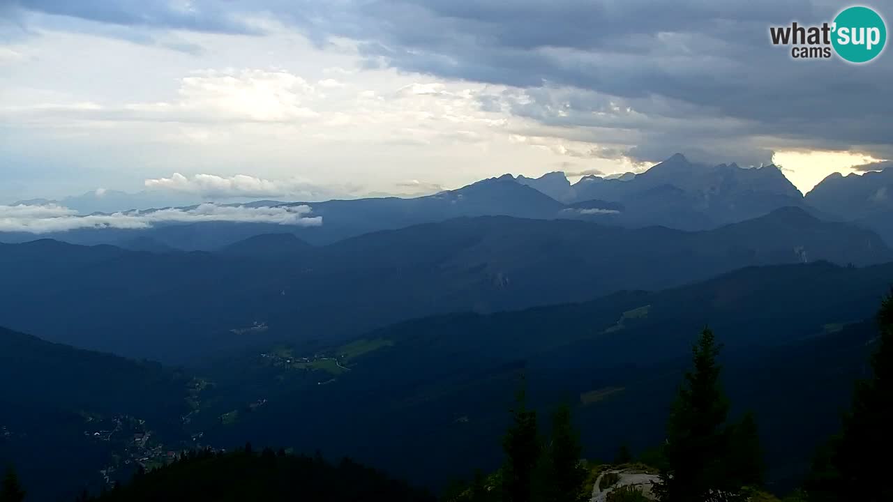 Web kamera Koča na Golici (1582 m) – Slovenija