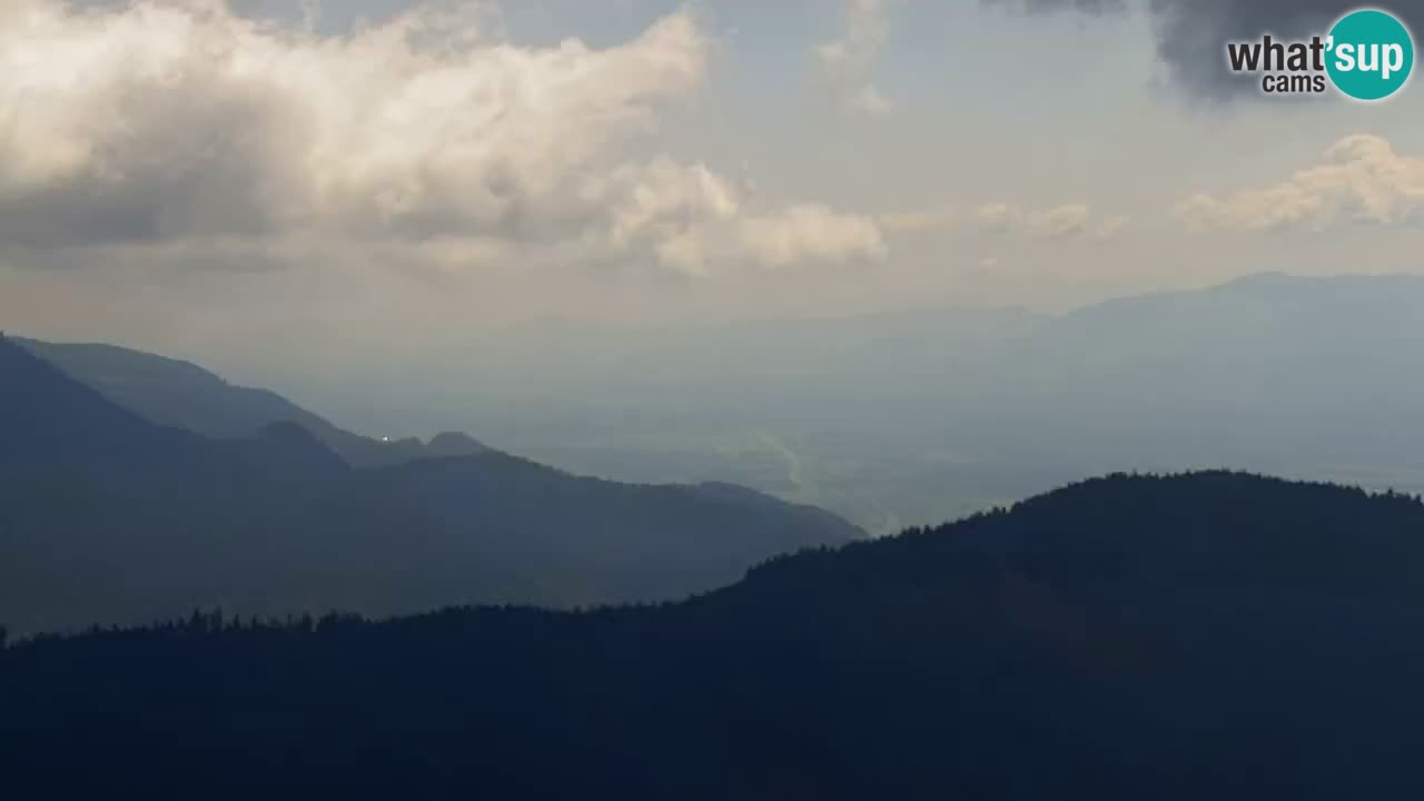 Spletna kamera Koča na Golici (1582 m) – Jesenice
