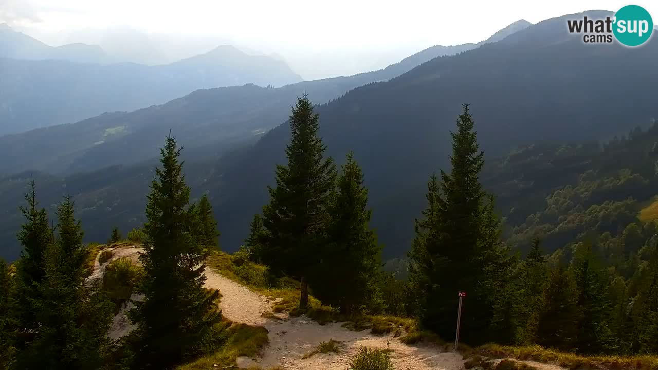 Spletna kamera Koča na Golici (1582 m) – Jesenice