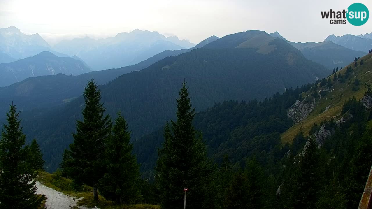 Web kamera Koča na Golici (1582 m) – Slovenija