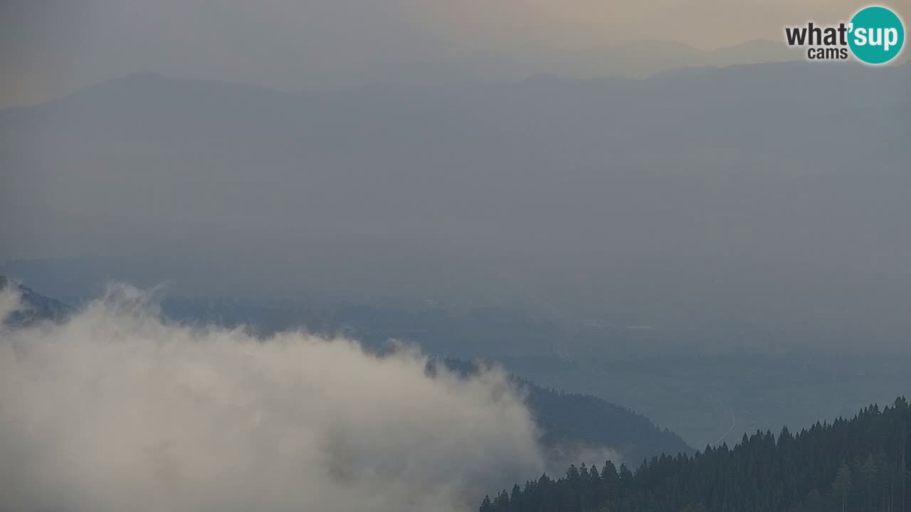 Spletna kamera Koča na Golici (1582 m) – Jesenice