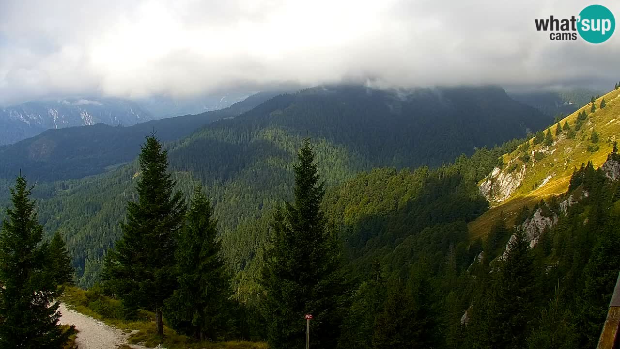 Spletna kamera Koča na Golici (1582 m) – Jesenice