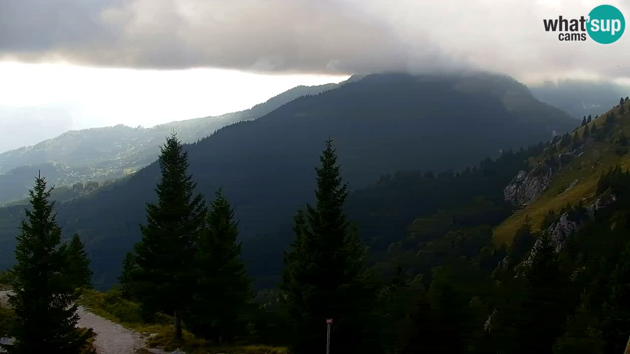Webcam Koča na Golici (1582 m) – Slovenia