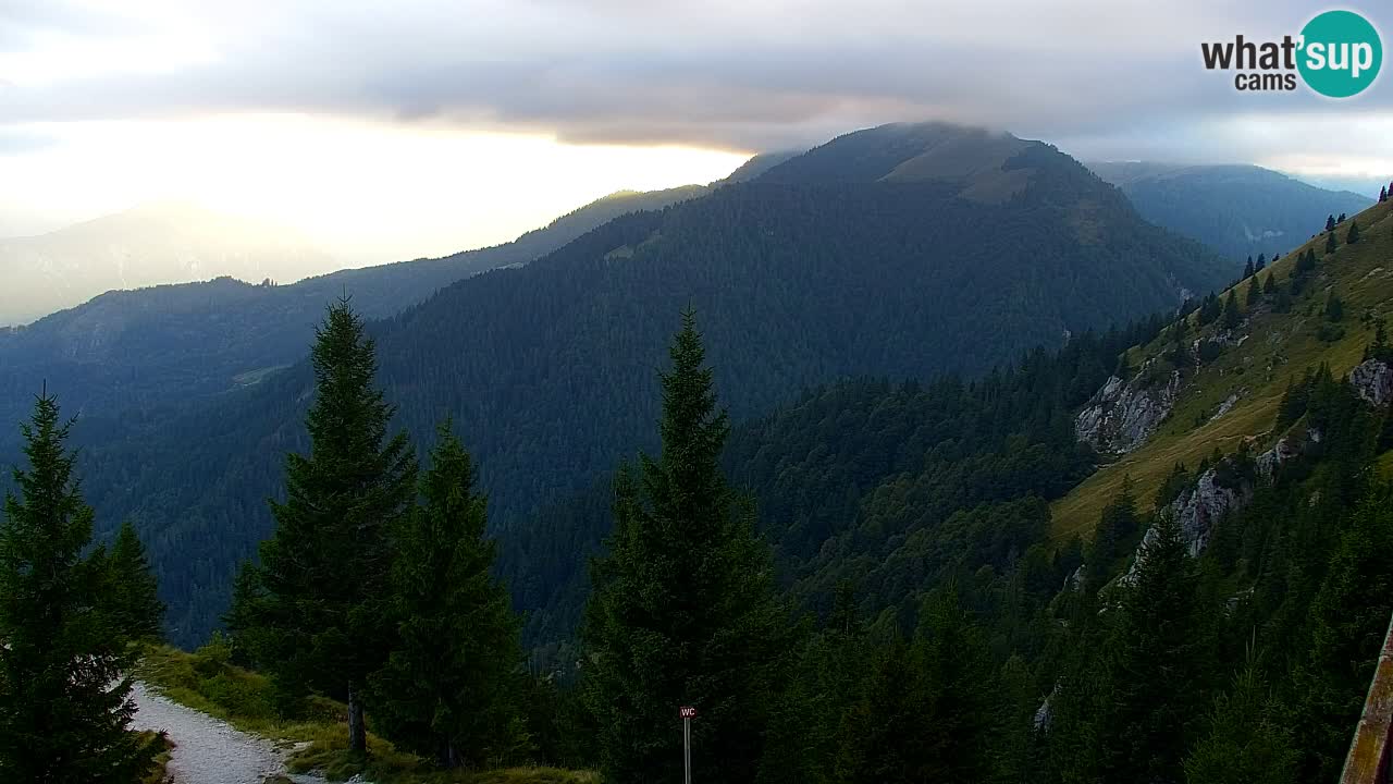 Webcam na Golici – Baita di montagna (1582 m) – Slovenia