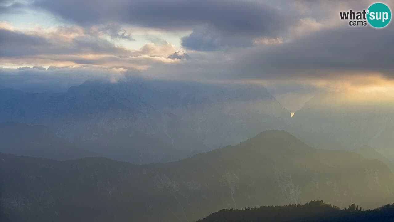 Koča na Golici Webcam (1582 m) – Slowenien