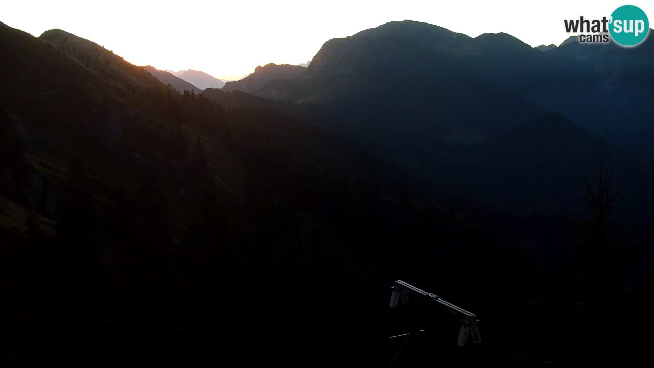 Koča na Golici Webcam (1582 m) – Slowenien