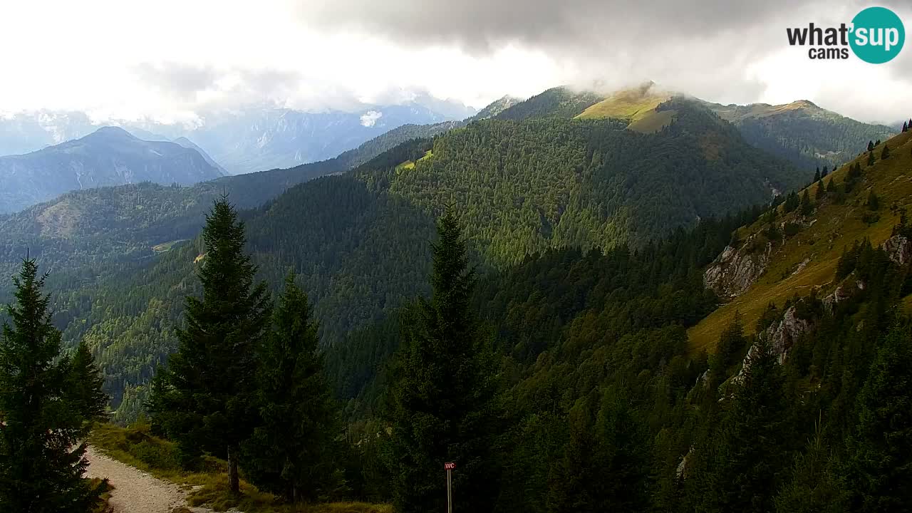 Spletna kamera Koča na Golici (1582 m) – Jesenice
