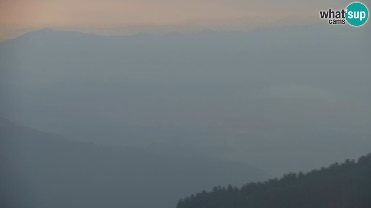 Koča na Golici Webcam (1582 m) – Slowenien