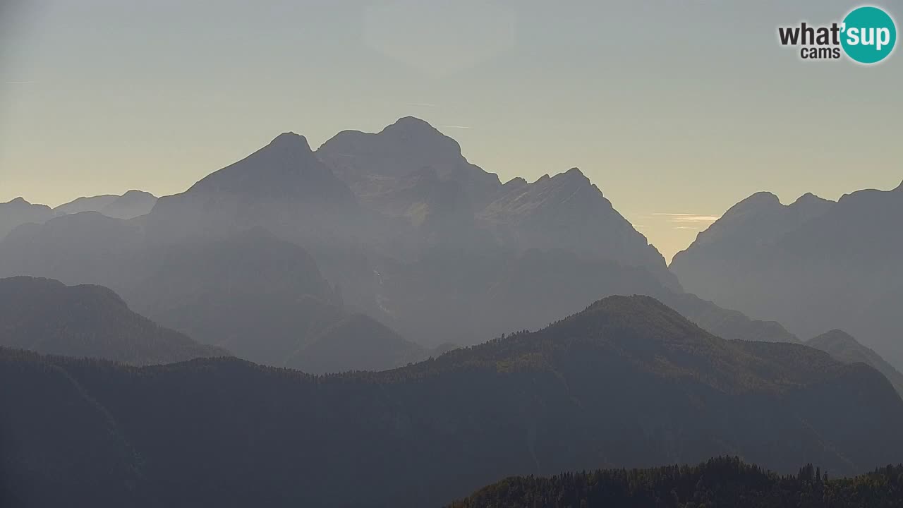 Spletna kamera Koča na Golici (1582 m) – Jesenice