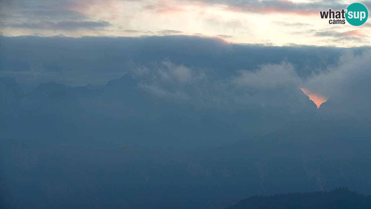 Web kamera Koča na Golici (1582 m) – Slovenija