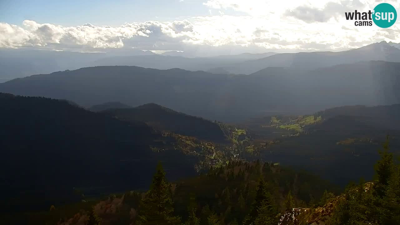 Koča na Golici Webcam (1582 m) – Slowenien