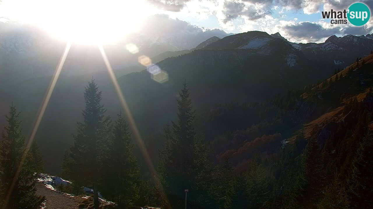 Spletna kamera Koča na Golici (1582 m) – Jesenice