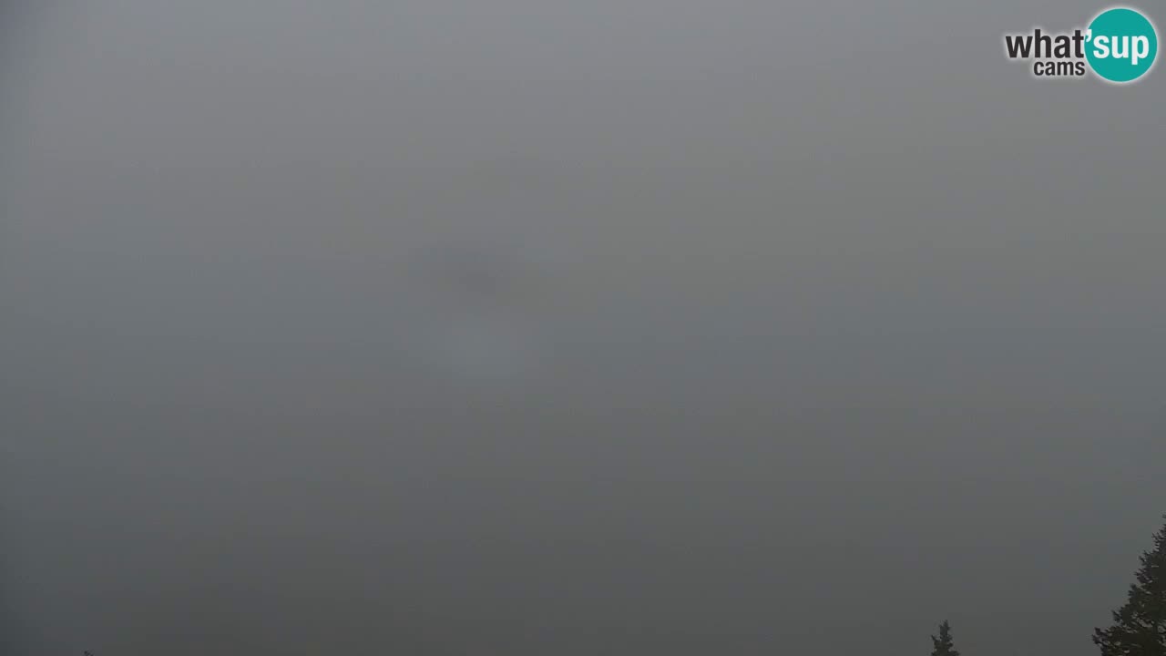 Spletna kamera Koča na Golici (1582 m) – Jesenice