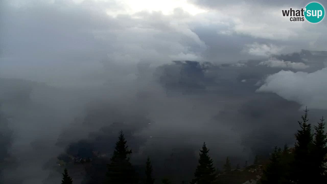 Koča na Golici Webcam (1582 m) – Slowenien