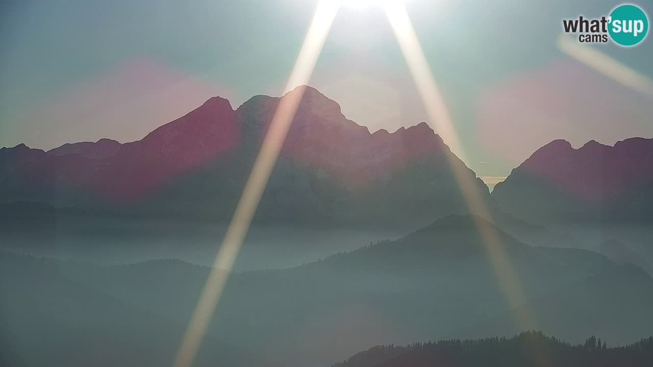 Spletna kamera Koča na Golici (1582 m) – Jesenice