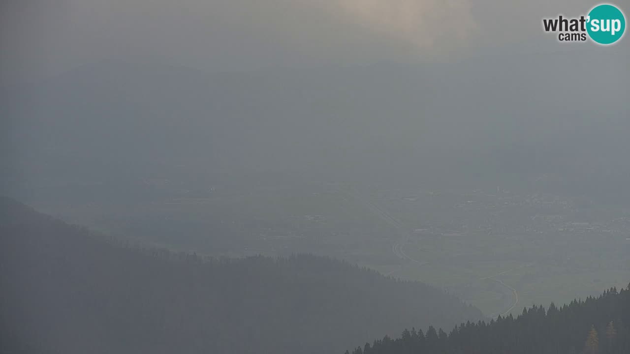 Koča na Golici Webcam (1582 m) – Slowenien