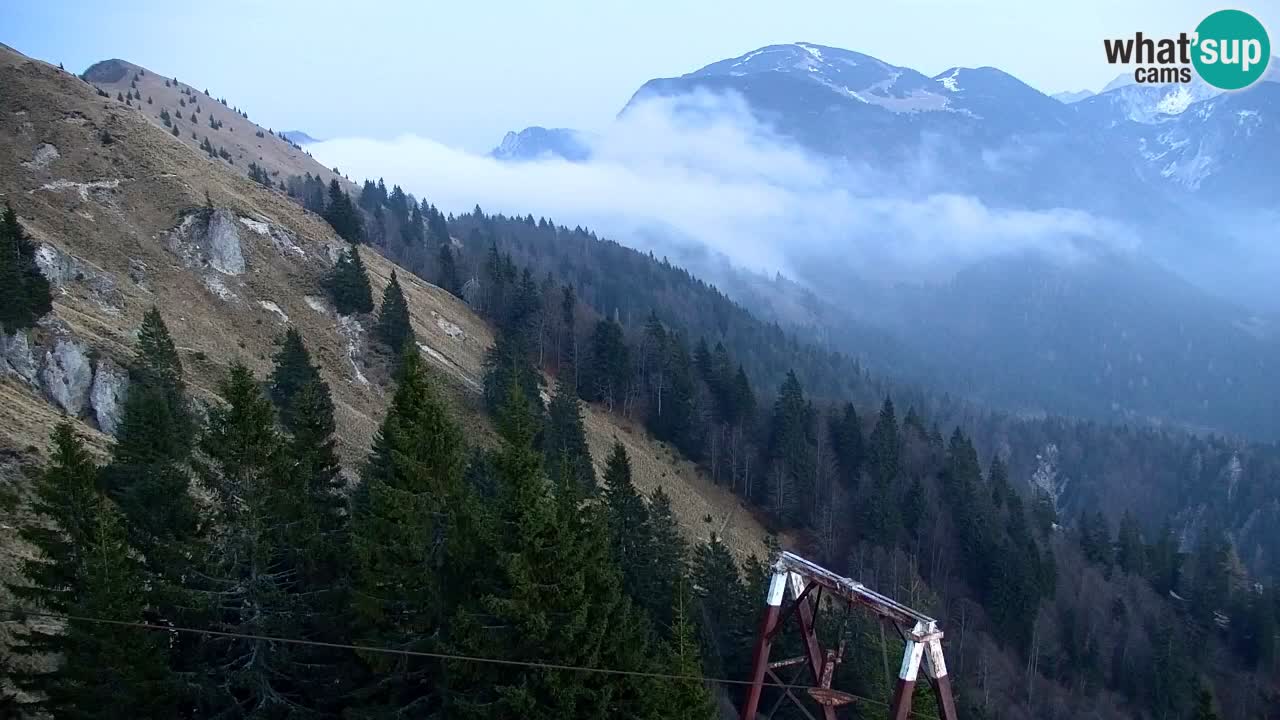 Spletna kamera Koča na Golici (1582 m) – Jesenice