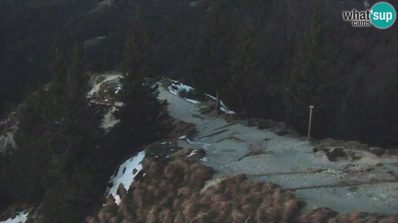 Spletna kamera Koča na Golici (1582 m) – Jesenice